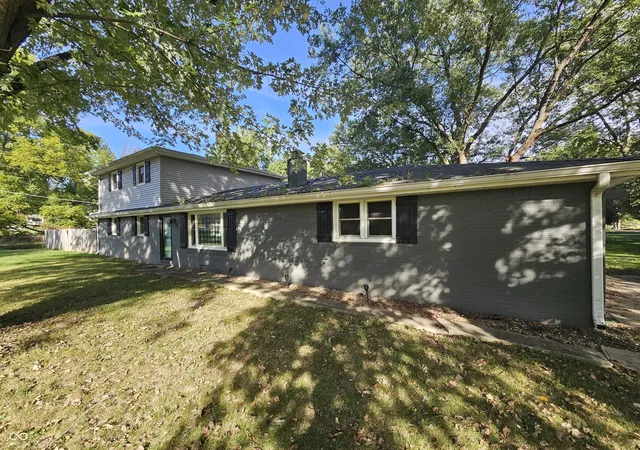 Photo 2 of Sale Pending at 5700 S 100 West, Pendleton, IN 46064 | MLS# 22068796 | Listing updated on 2026-09-16