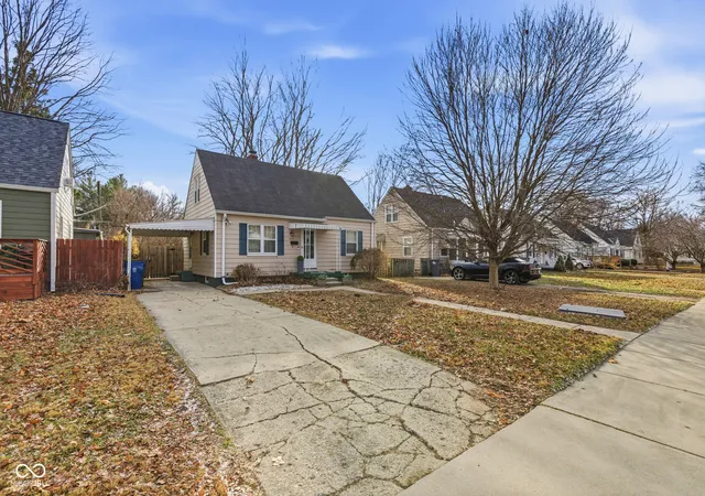 Photo 3 of Single family home for sale at 315 W 43rd Street, Indianapolis, IN 46208 | MLS# 22079635 | Listing updated on 2026-09-18