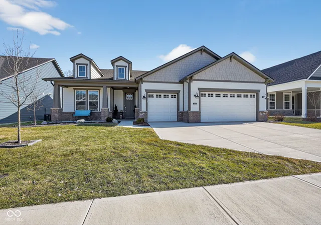 Photo 3 of Single family home for sale at 12523 Pasco St, Fishers, IN 46038 | MLS# 22086101 | Listing updated on 2026-10-03
