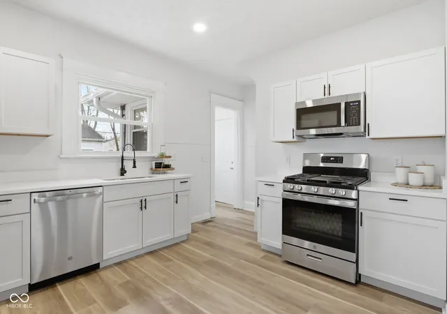 Photo 3 of Single family home for sale at 3825 Carrollton Ave, Indianapolis, IN 46205 | MLS# 22089736 | Listing updated on 2026-10-01