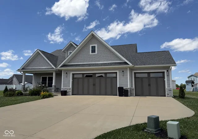 Photo 3 of Single family home for sale at 6804 Sunflower Ct, Seymour, IN 47274 | MLS# 22089822 | Listing updated on 2026-09-08