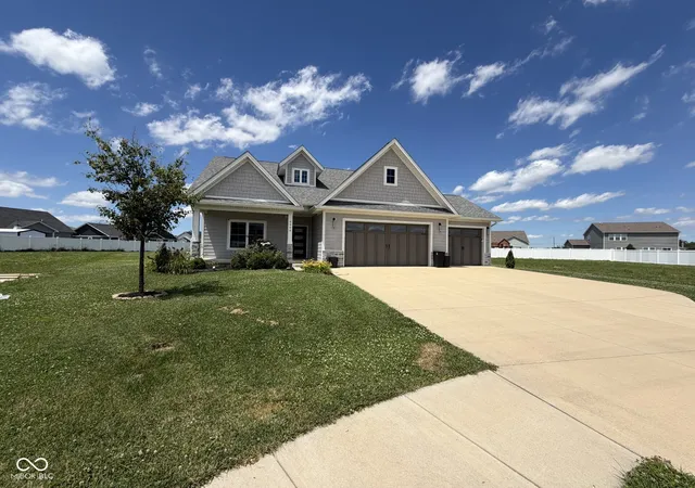 Photo 3 of Single family home for sale at 6804 Sunflower Ct, Seymour, IN 47274 | MLS# 22089822 | Listing updated on 2026-09-08