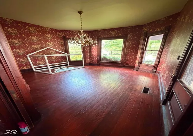 Photo 3 of Sale Pending at 519 W 4th Street, Seymour, IN 47274 | MLS# 22091805 | Listing updated on 2026-09-16