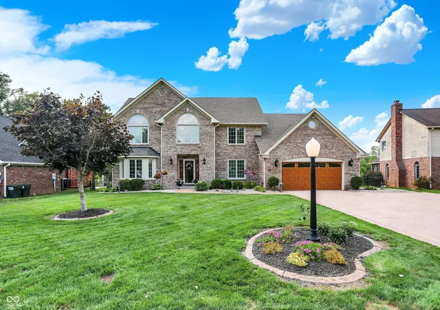 Photo 2 of Single family home for sale at 214 Yorkshire Blvd W, Indianapolis, IN 46229 | MLS# 22092161 | Listing updated on 2026-10-06