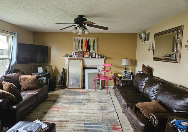 Photo 3 of Single family home for sale at 11238 E Birdsong Pl, Indianapolis, IN 46229 | MLS# 22093769 | Listing updated on 2026-09-16