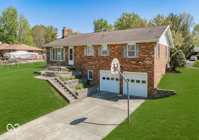 Photo 1 of Sale Pending at 1016 Brunswick Way, Anderson, IN 46012 | MLS# 22097073 | Listing updated on 2026-09-30