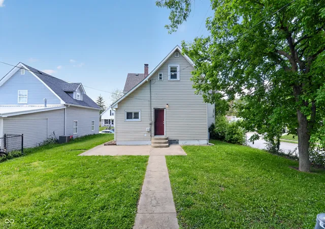 Photo 2 of Sale Pending at 91 N 4th Avenue, Beech Grove, IN 46107 | MLS# 22097494 | Listing updated on 2026-09-16