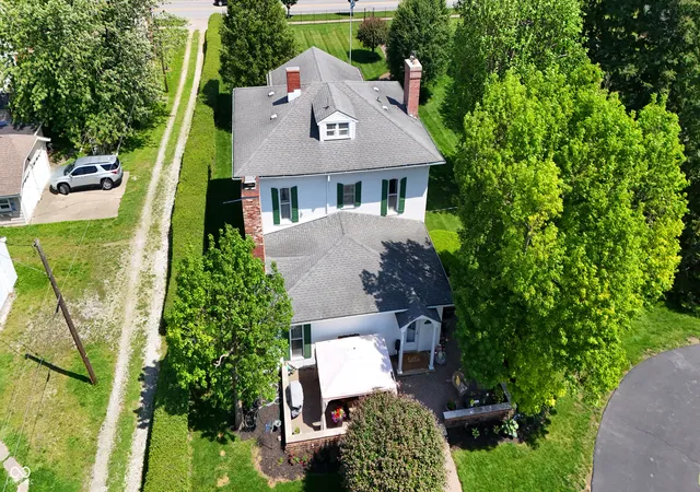 Photo 4 of Single family home for sale at 515 Main St, Elwood, IN 46036 | MLS# 22097996 | Listing updated on 2026-09-17