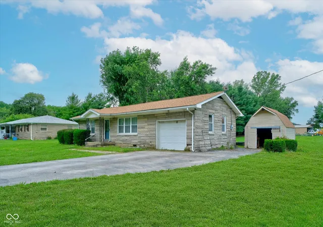 Photo 3 of Sale Pending at 4150 W 600 South, Shelbyville, IN 46176 | MLS# 22098841 | Listing updated on 2026-09-16