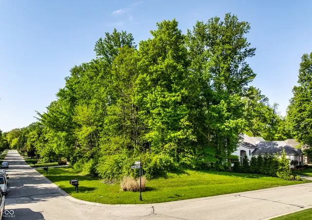 Photo 1 of Land for sale at 0 Chase Oak Ct, Zionsville, IN 46077 | MLS# 22100603 | Listing updated on 2026-09-09