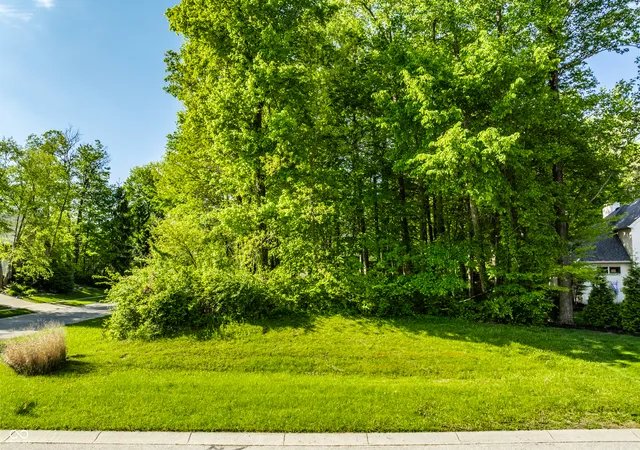Photo 2 of Land for sale at 0 Chase Oak Ct, Zionsville, IN 46077 | MLS# 22100603 | Listing updated on 2026-09-09