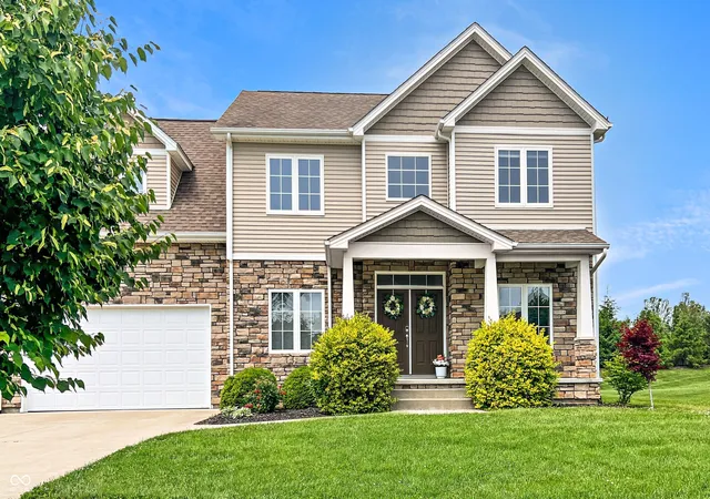 Photo 2 of Single family home for sale at 88 Westbrook Ct, Columbus, IN 47201 | MLS# 22103310 | Listing updated on 2026-09-16