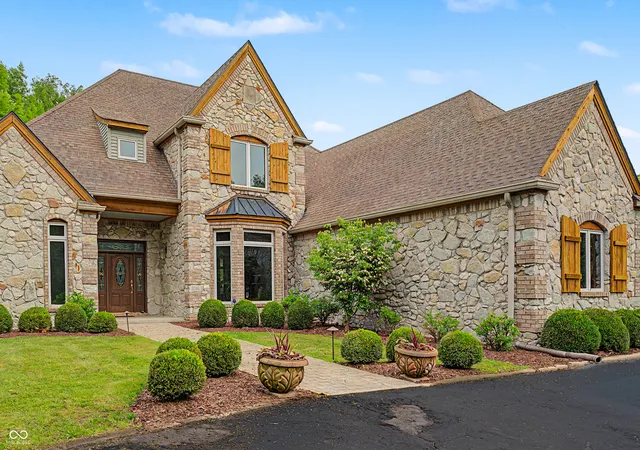 Photo 3 of Single family home for sale at 12980 W Mount Healthy Rd, Columbus, IN 47201 | MLS# 22103652 | Listing updated on 2026-09-18