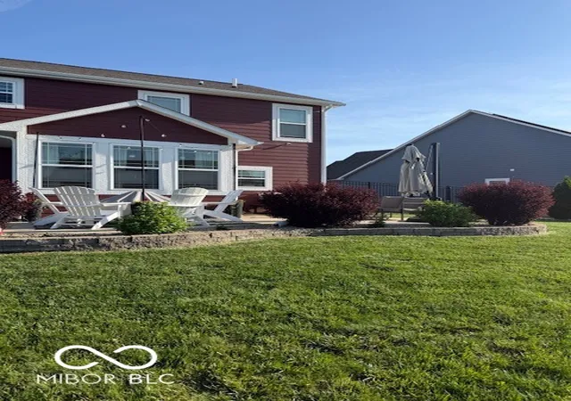 Photo 3 of Single family home for sale at 6841 Bryant Pl, Plainfield, IN 46168 | MLS# 22104878 | Listing updated on 2026-09-17