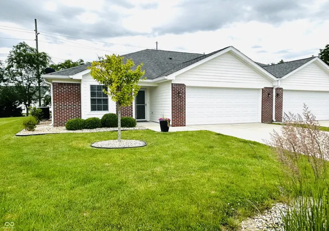 Photo 2 of Sale Pending at 1721 Senior Ct, Shelbyville, IN 46176 | MLS# 22105263 | Listing updated on 2026-09-27