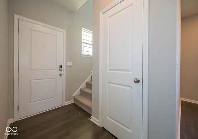 Photo 2 of Single family home for sale at 211 Springfield Xing, Greenfield, IN 46140 | MLS# 22106219 | Listing updated on 2026-09-17