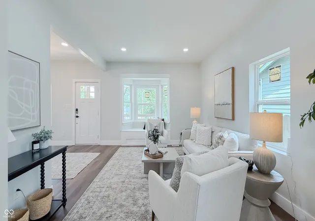 Photo 3 of Single family home for sale at 1521 N Temple Ave, Indianapolis, IN 46201 | MLS# 22107040 | Listing updated on 2026-09-16