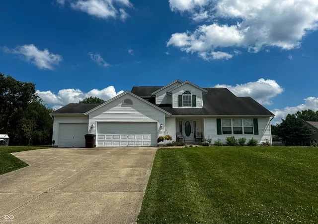 Photo 1 of Single family home for sale at 323 Woodfield Dr, Batesville, IN 47006 | MLS# 22107136 | Listing updated on 2026-09-16