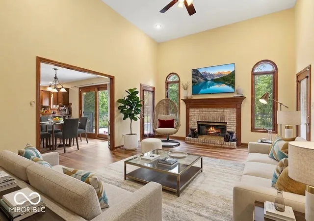 Photo 2 of Single family home for sale at 4015 Highland Park Dr, Greenwood, IN 46143 | MLS# 22107389 | Listing updated on 2026-09-18