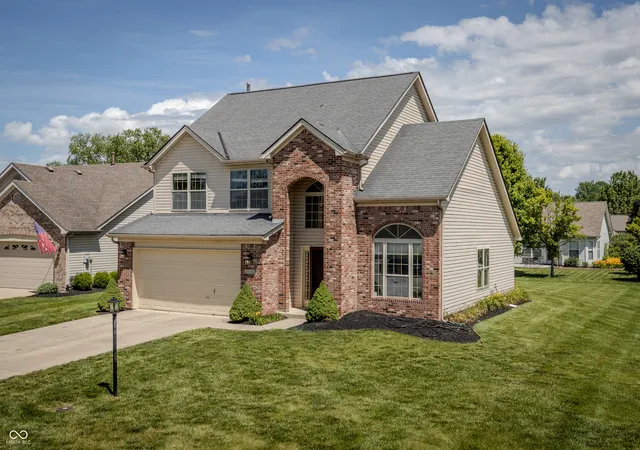 Photo 2 of Single family home for sale at 5828 Applegate, Carmel, IN 46033 | MLS# 22107820 | Listing updated on 2026-09-22