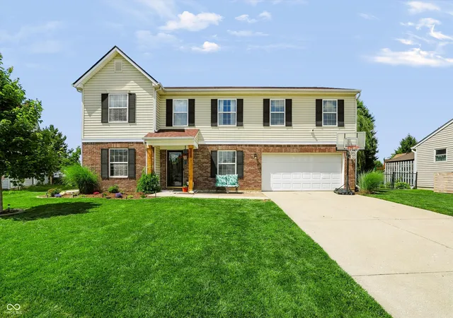 Photo 1 of Single family home for sale at 6808 Harriet Dr, Indianapolis, IN 46237 | MLS# 22107821 | Listing updated on 2026-09-17