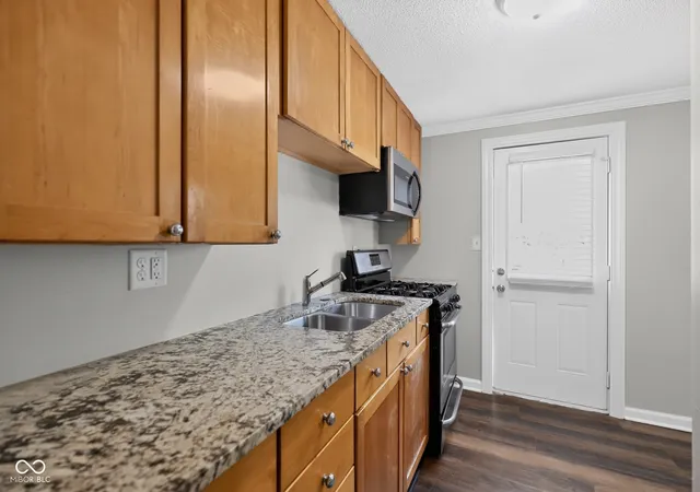 Photo 4 of Single family home for sale at 129 Coronado Rd, Indianapolis, IN 46234 | MLS# 22110117 | Listing updated on 2026-10-03