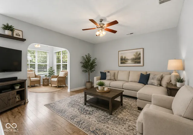 Photo 2 of Single family home for sale at 561 Rickels Ct, Whiteland, IN 46184 | MLS# 22110421 | Listing updated on 2026-09-18