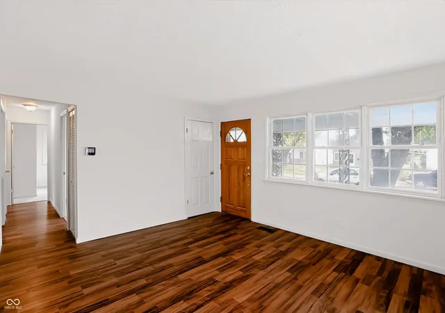 Photo 2 of Sale Pending at 186 N 8th Avenue, Beech Grove, IN 46107 | MLS# 22110547 | Listing updated on 2026-09-28