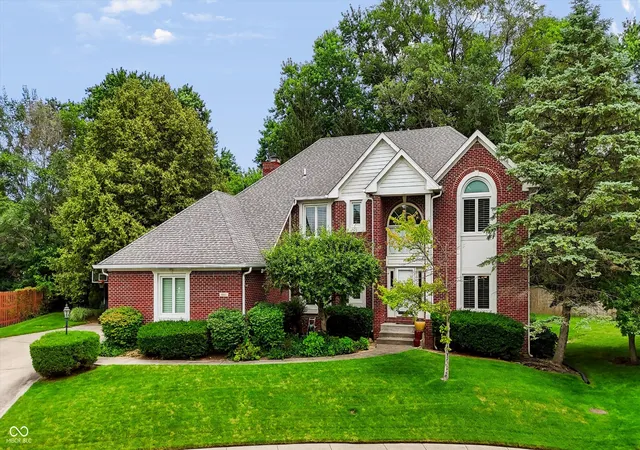 Photo 2 of Single family home for sale at 8611 Modesto Ct, Indianapolis, IN 46278 | MLS# 22110637 | Listing updated on 2026-09-08