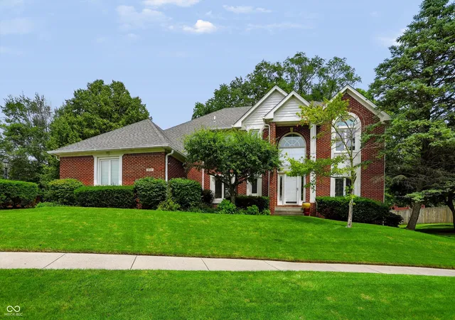 Photo 3 of Single family home for sale at 8611 Modesto Ct, Indianapolis, IN 46278 | MLS# 22110637 | Listing updated on 2026-09-08