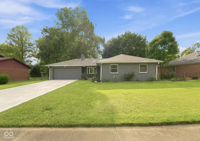 Photo 2 of Sale Pending at 1125 N Huber St, Indianapolis, IN 46219 | MLS# 22111738 | Listing updated on 2026-09-23