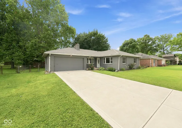 Photo 3 of Sale Pending at 1125 N Huber St, Indianapolis, IN 46219 | MLS# 22111738 | Listing updated on 2026-09-23