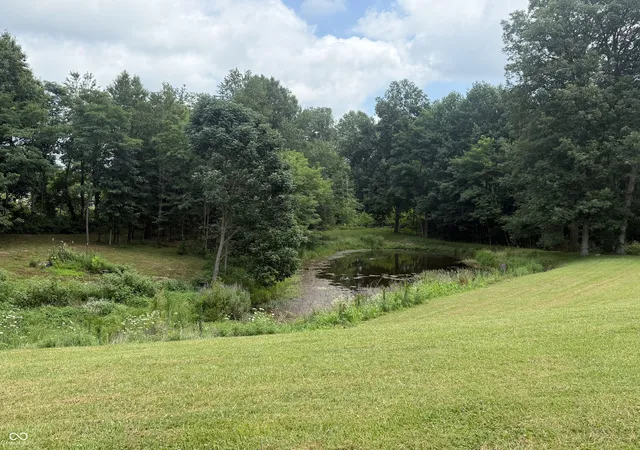 Photo 3 of Sale Pending at 3309 W County Rd 800 S, Greensburg, IN 47240 | MLS# 22112013 | Listing updated on 2026-09-17