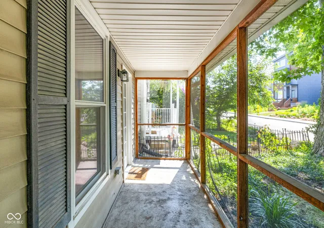 Photo 3 of Sale Pending at 1018 E Ohio St, Indianapolis, IN 46202 | MLS# 22112317 | Listing updated on 2026-09-18
