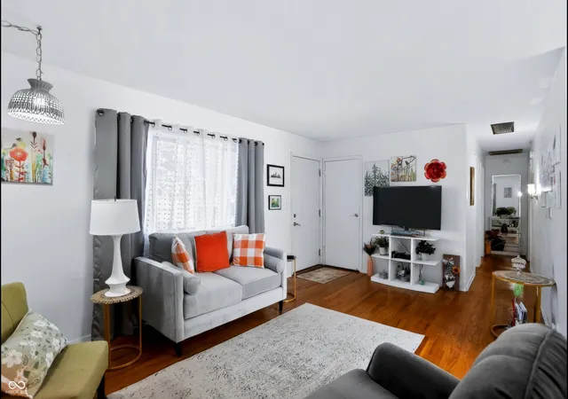 Photo 3 of Single family home for sale at 931 N 19th Street, Elwood, IN 46036 | MLS# 22112597 | Listing updated on 2026-09-16