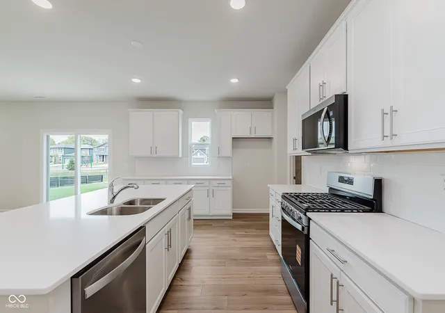 Photo 3 of Single family home for sale at 7248 Barrett Dr, Brownsburg, IN 46112 | MLS# 22112880 | Listing updated on 2026-09-17