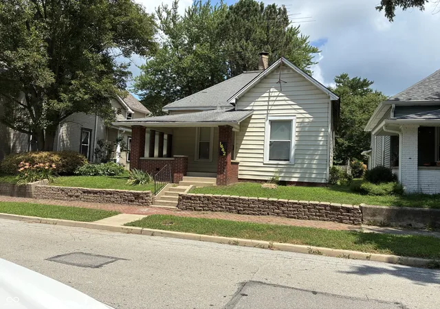 Photo 2 of Sale Pending at 1442 Wayne St, Noblesville, IN 46060 | MLS# 22113407 | Listing updated on 2026-09-16