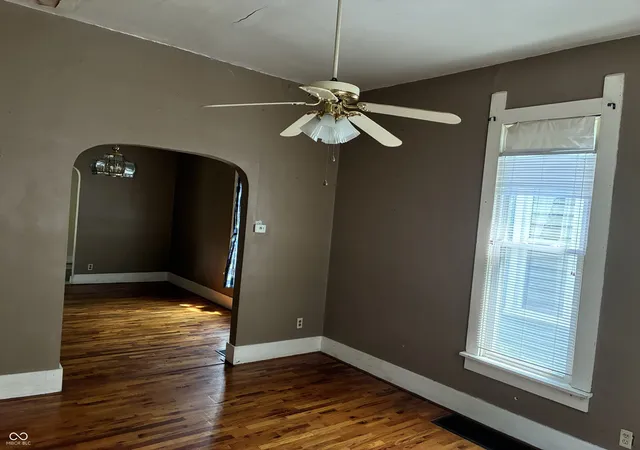 Photo 4 of Sale Pending at 1442 Wayne St, Noblesville, IN 46060 | MLS# 22113407 | Listing updated on 2026-09-16