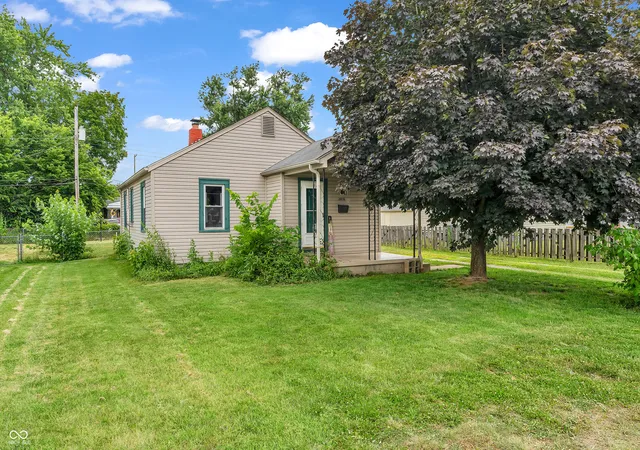 Photo 1 of Sale Pending at 2816 16th Street, Columbus, IN 47201 | MLS# 22113450 | Listing updated on 2026-09-17