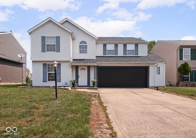 Photo 1 of Single family home for sale at 6665 Crestwell Ln, Indianapolis, IN 46268 | MLS# 22113652 | Listing updated on 2026-10-02