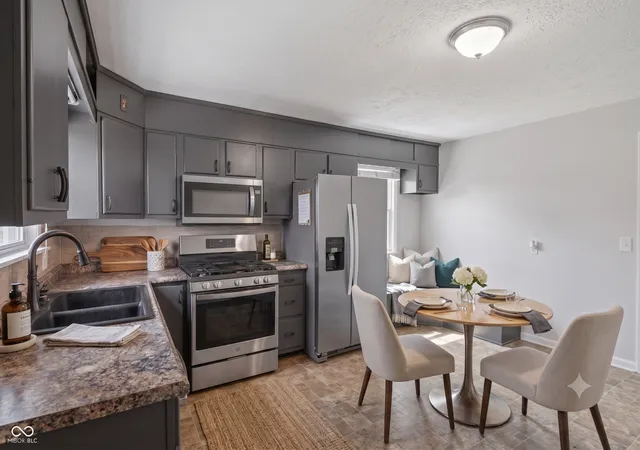 Photo 4 of Sale Pending at 229 N 16th Avenue, Beech Grove, IN 46107 | MLS# 22114031 | Listing updated on 2026-09-09