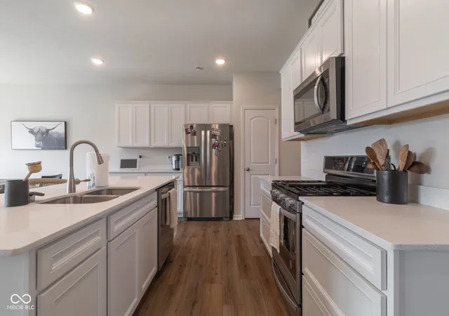 Photo 3 of Townhouse for sale at 18646 Moray St, Westfield, IN 46074 | MLS# 22114171 | Listing updated on 2026-09-08