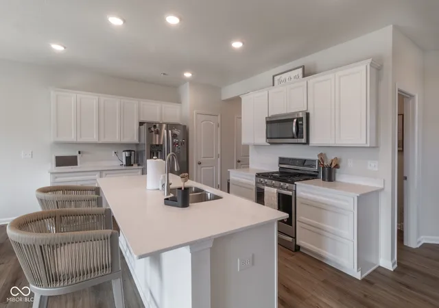 Photo 4 of Townhouse for sale at 18646 Moray St, Westfield, IN 46074 | MLS# 22114171 | Listing updated on 2026-09-08