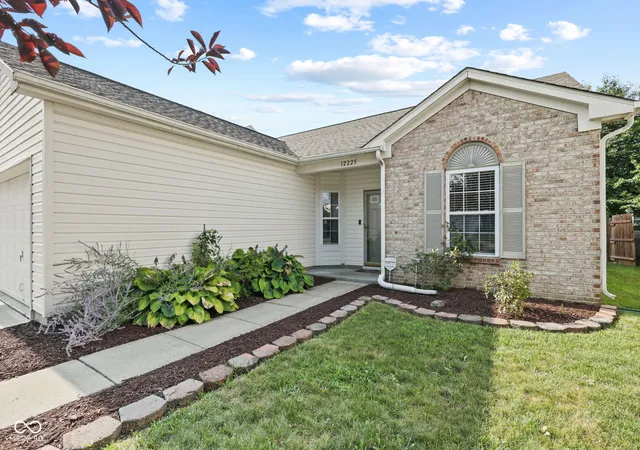 Photo 3 of Sale Pending at 12225 Outside Trl Ct, Noblesville, IN 46060 | MLS# 22114183 | Listing updated on 2026-09-08