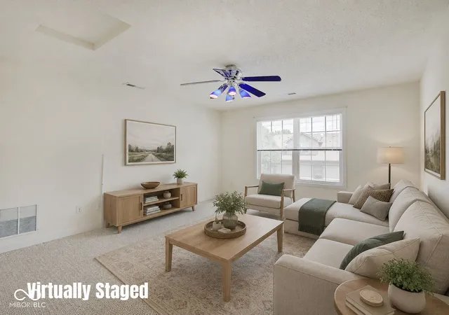 Photo 4 of Condo for sale at 5426 Cutter Cor Pl, Indianapolis, IN 46237 | MLS# 22115157 | Listing updated on 2026-09-25