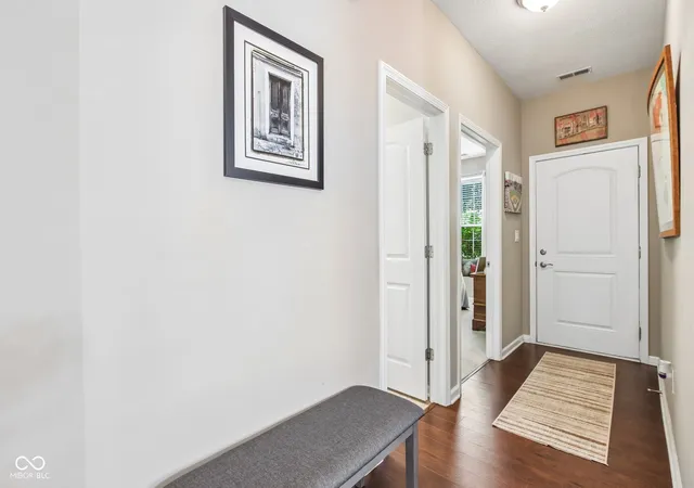 Photo 4 of Condo for sale at 425 Dylan Dr, Avon, IN 46123 | MLS# 22115256 | Listing updated on 2026-09-30