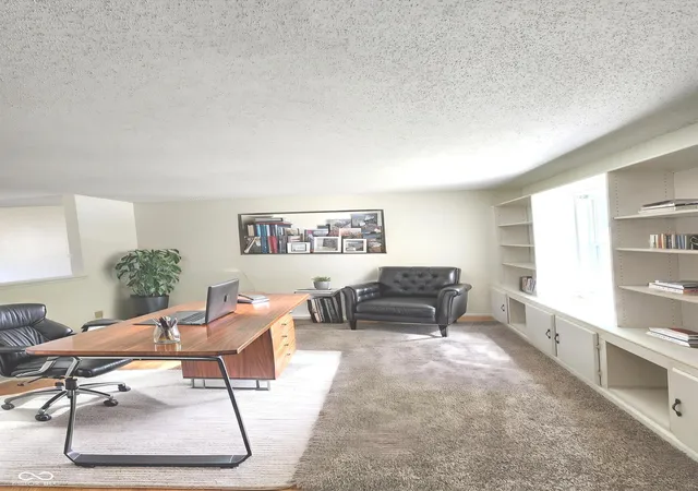 Photo 3 of Sale Pending at 3108 Everbloom Way, Indianapolis, IN 46217 | MLS# 22115600 | Listing updated on 2026-09-16