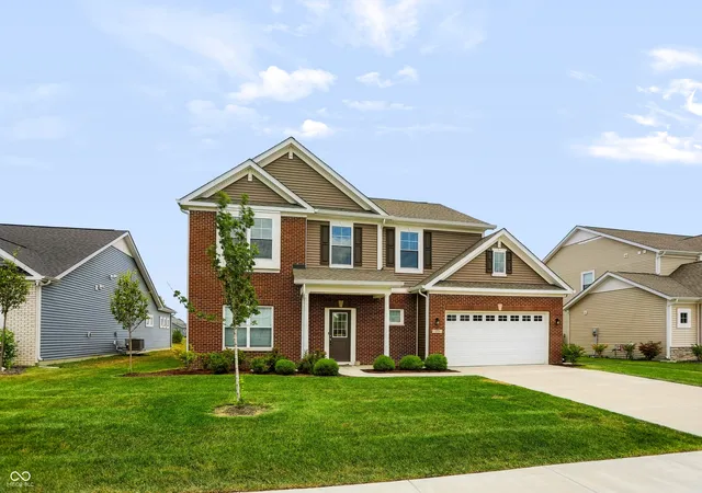 Photo 2 of Single family home for sale at 173 Lynnette Way, Indianapolis, IN 46229 | MLS# 22116020 | Listing updated on 2026-09-18