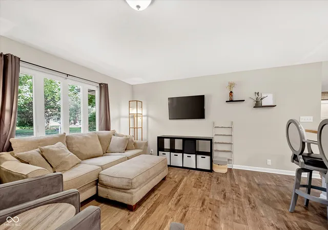 Photo 4 of Single family home for sale at 7973 Dartmouth Rd, Indianapolis, IN 46260 | MLS# 22116478 | Listing updated on 2026-09-16