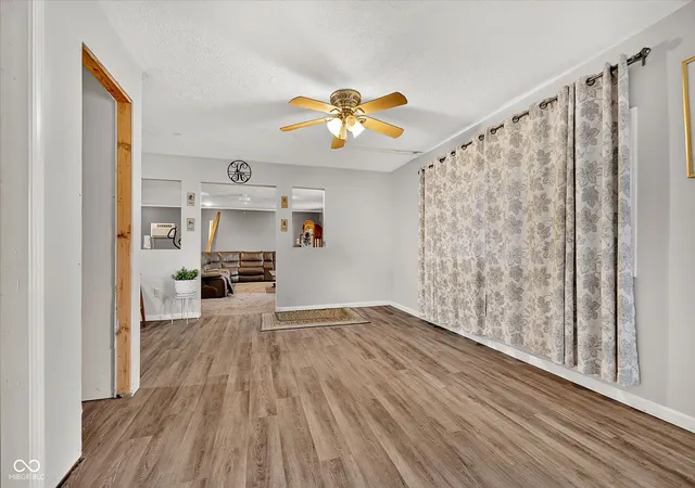 Photo 4 of Single family home for sale at 702 Sweetbriar Ave, Whiteland, IN 46184 | MLS# 22116604 | Listing updated on 2026-10-01